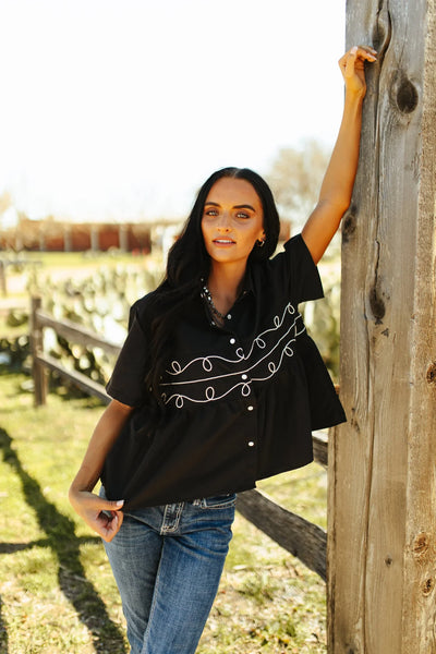 Loopty Lou Black and White Pearl Snap Top