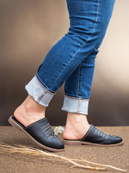 AVERY Black Mules